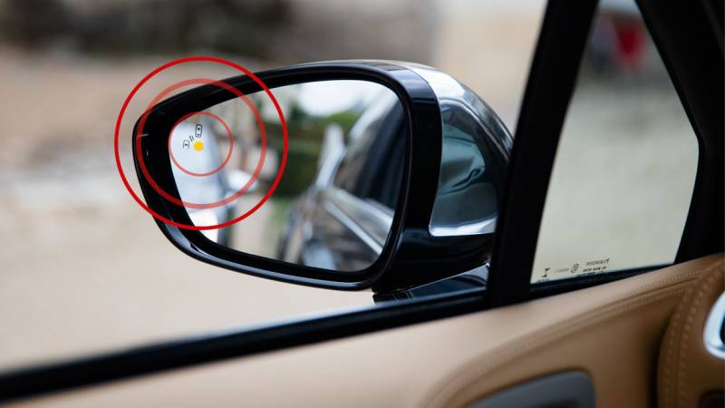 Système de surveillance d'angle mort