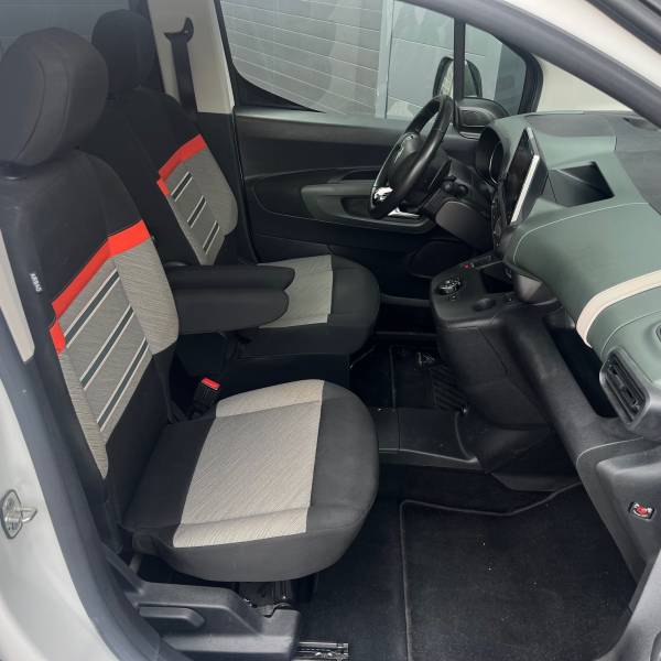 Citroën Berlingo blanc à vendre – Essai disponible en showroom