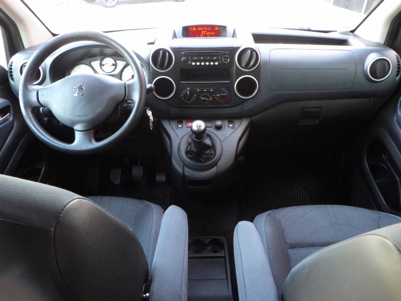 Ludospace d'occasion chez votre agent gimel automobiles